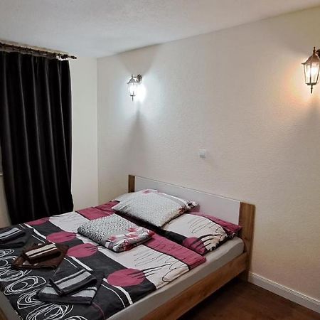 2 Rooms Apartment In Old Town 科希策 外观 照片