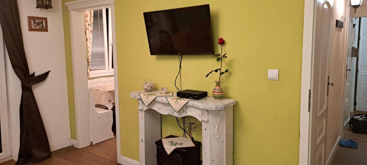 2 Rooms Apartment In Old Town 科希策 外观 照片